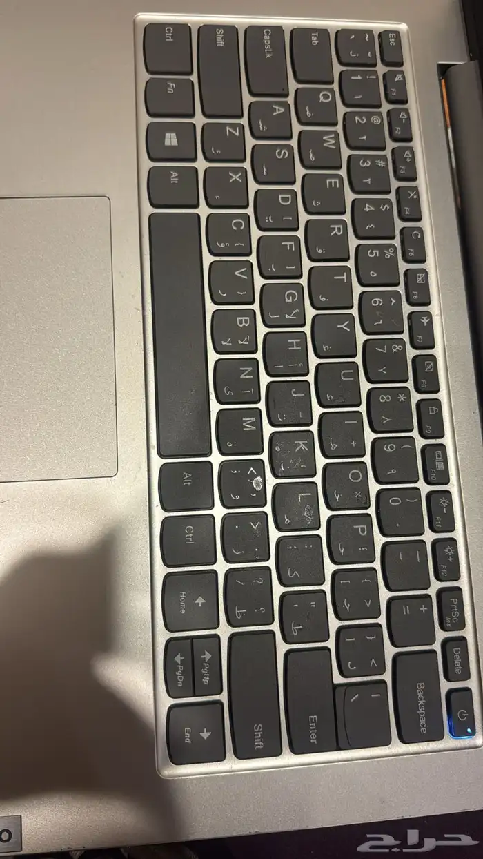 لابتوب للبيع لايجي الا الصامل وعلى السوم جديد ونضيف 2