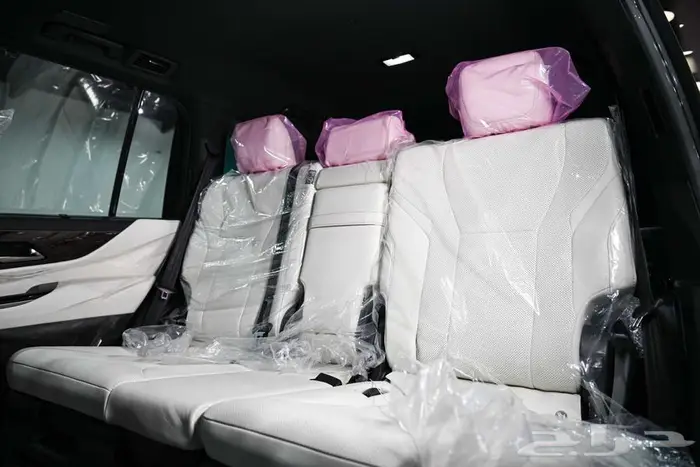 شركة البريمي لسيارات لكزس 11