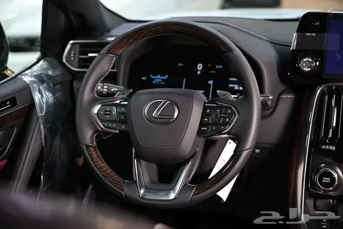 شركة البريمي لسيارات لكزس 4