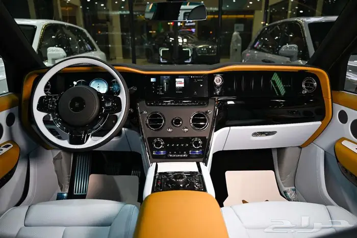 شركة لبريمي لسيارات رولز رويس منصوري 13