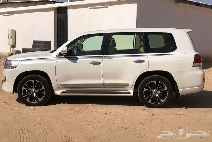 تويوتا جي اكس ار 2017 وكاله عداد 93000كم 4