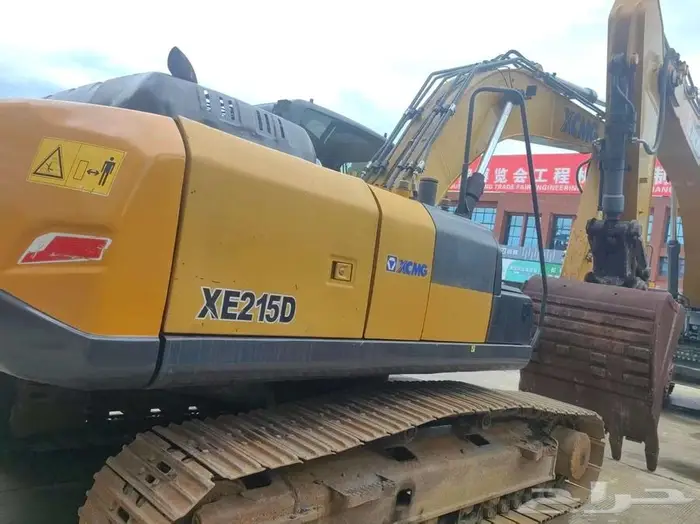 بوكلين XCMG -EX215 مستخدم نظيف جدا 5