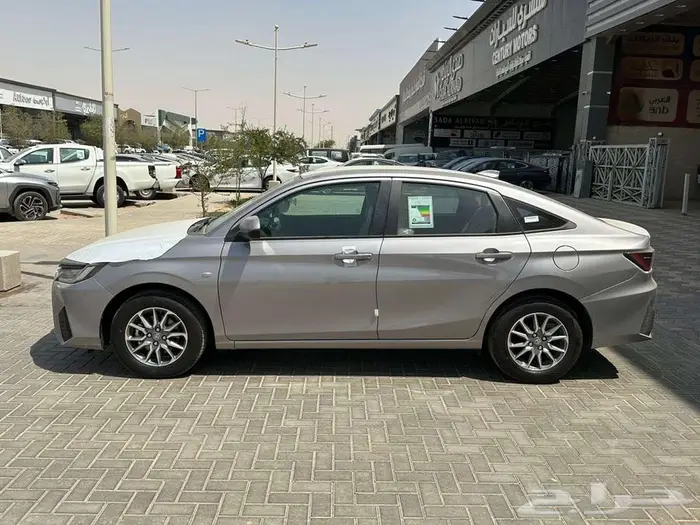 تويوتا يارس Y ستاندر 2026 كاش و اقساط 3