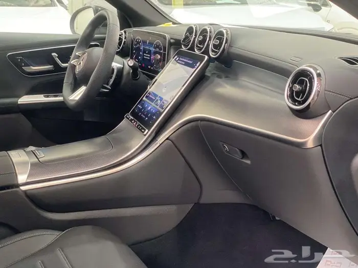 مرسيدس GLC 300 فل كامل 2024 - بطاقه جمركيه 7