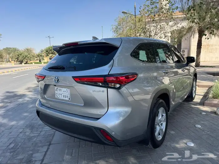 تويوتا هايلاندر 2021 نظيفة جدا  في الدمام 0
