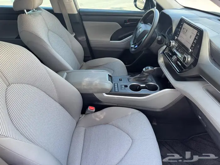 تويوتا هايلاندر 2021 نظيفة جدا  في الدمام 14