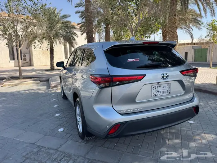 تويوتا هايلاندر 2021 نظيفة جدا  في الدمام 3