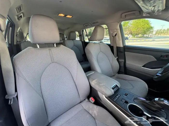 تويوتا هايلاندر 2021 نظيفة جدا  في الدمام 8