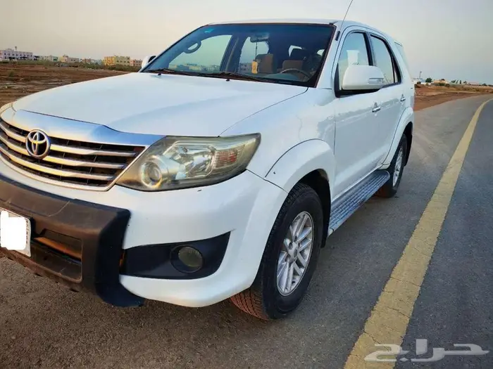 تويوتا فورتشنر 2013م 4 سلندر قمة النظافة 1