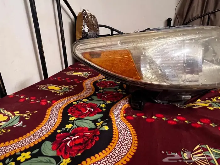 نور افلون 2012 يمين 0