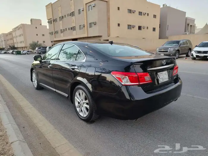 للبيع لكزس 2011 ES وارد عبداللطيف 0