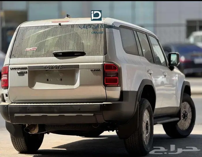 تويوتا برادو TXL1 بنزين 2026 لدى شركة ابن ذياب للسيارات 3