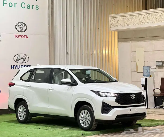 تويوتا انوفا بنزين موديل 2025 26