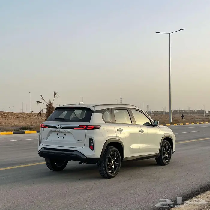 تويوتا اوربان كروزر جي ال 2026 9