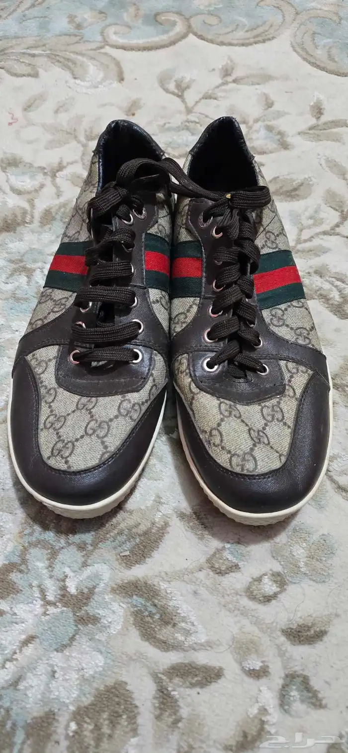 للبيع شوز قوشي اصلي 0