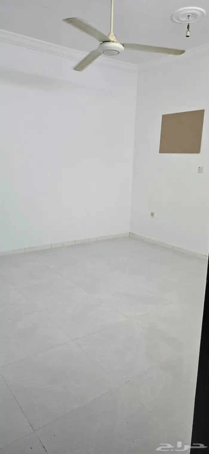 شقة 5 غرف للايجار حي الريان 9