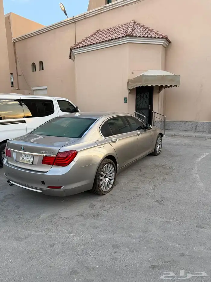 سيارة خاصه 2