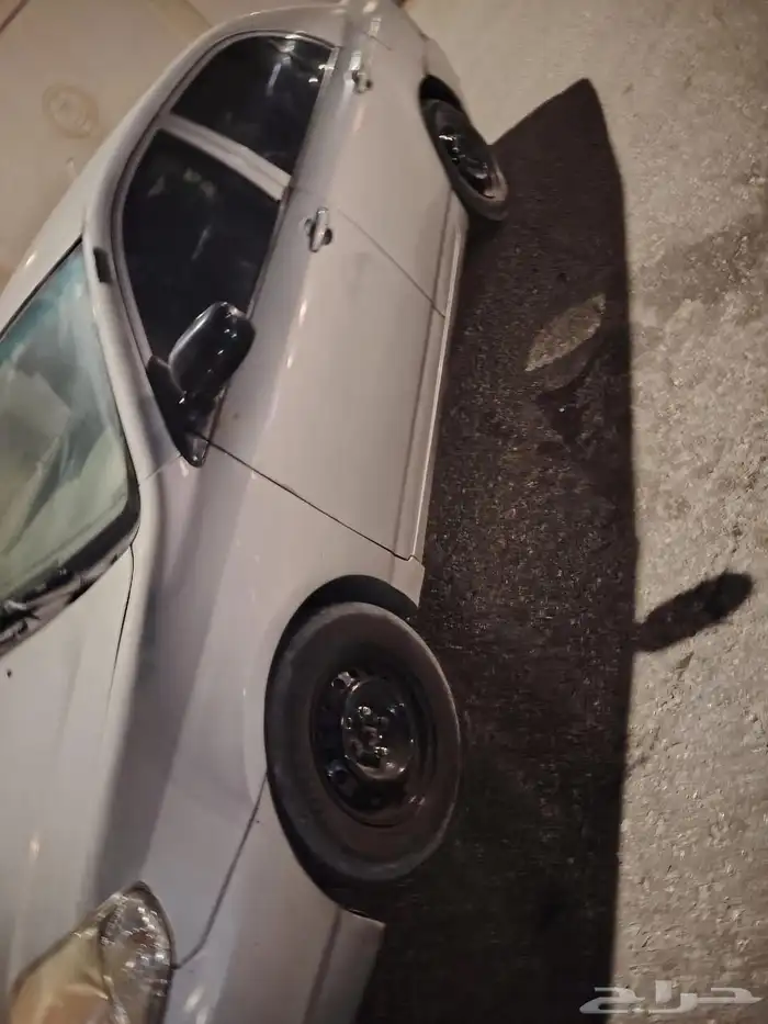 للبيع سياره كورلا 2001 قير عادي مكينه شاص تكييف فل مفحوص 0