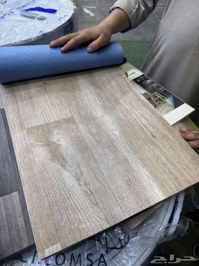 فينيل مبطن مقاوم للماء والخدش  يعطي شكل فخم ولمسة ناعمة 3