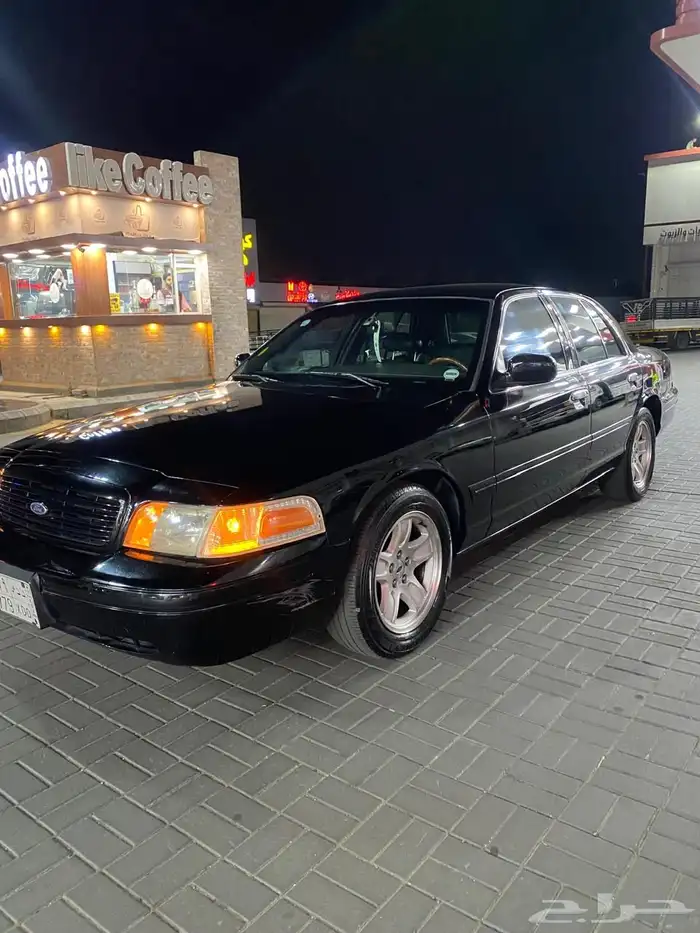 فورد كروان فكتوريا قير ارضي 12