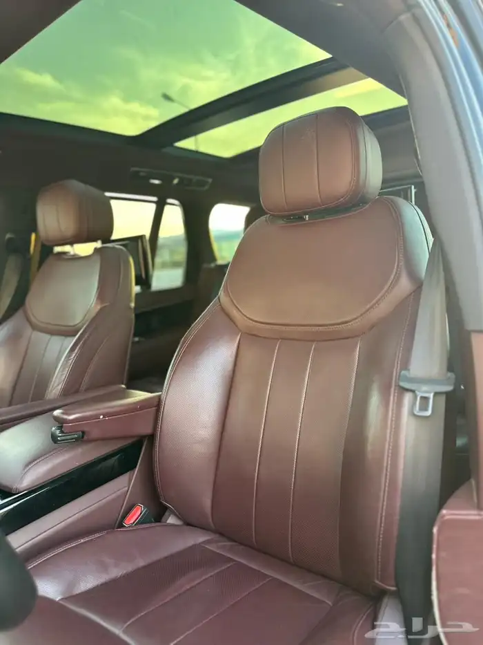 رنج روفر HSE 2023 ناغي على الضمان 14