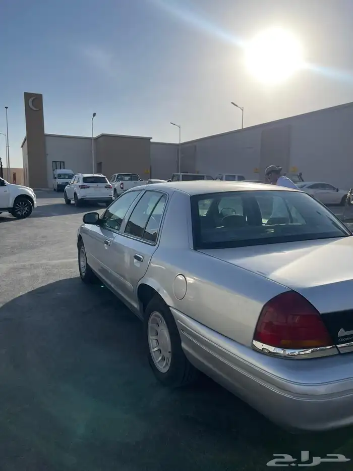 فورد فكتوريا 2002 1