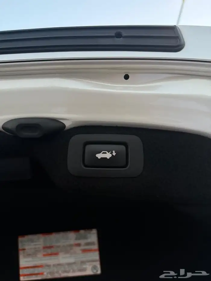 لكزس LS 460 ( مخزن ) 31