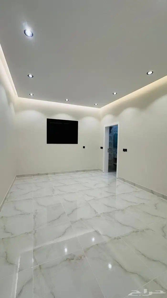 ملحق للبيع جديد 5 غرف وصاله حي الصفا ومصعد راكب ومطبخ جاهز 1