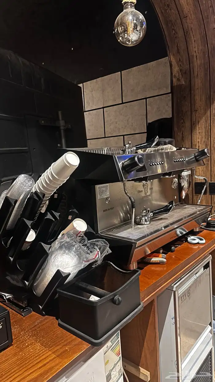 مقهى للبيع 2