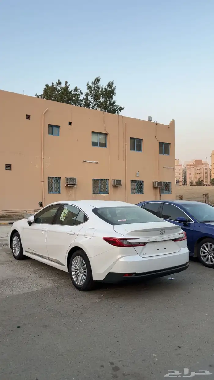 تويوتا كامري 2025 LE بنزين زيرو عبداللطيف جميل 2