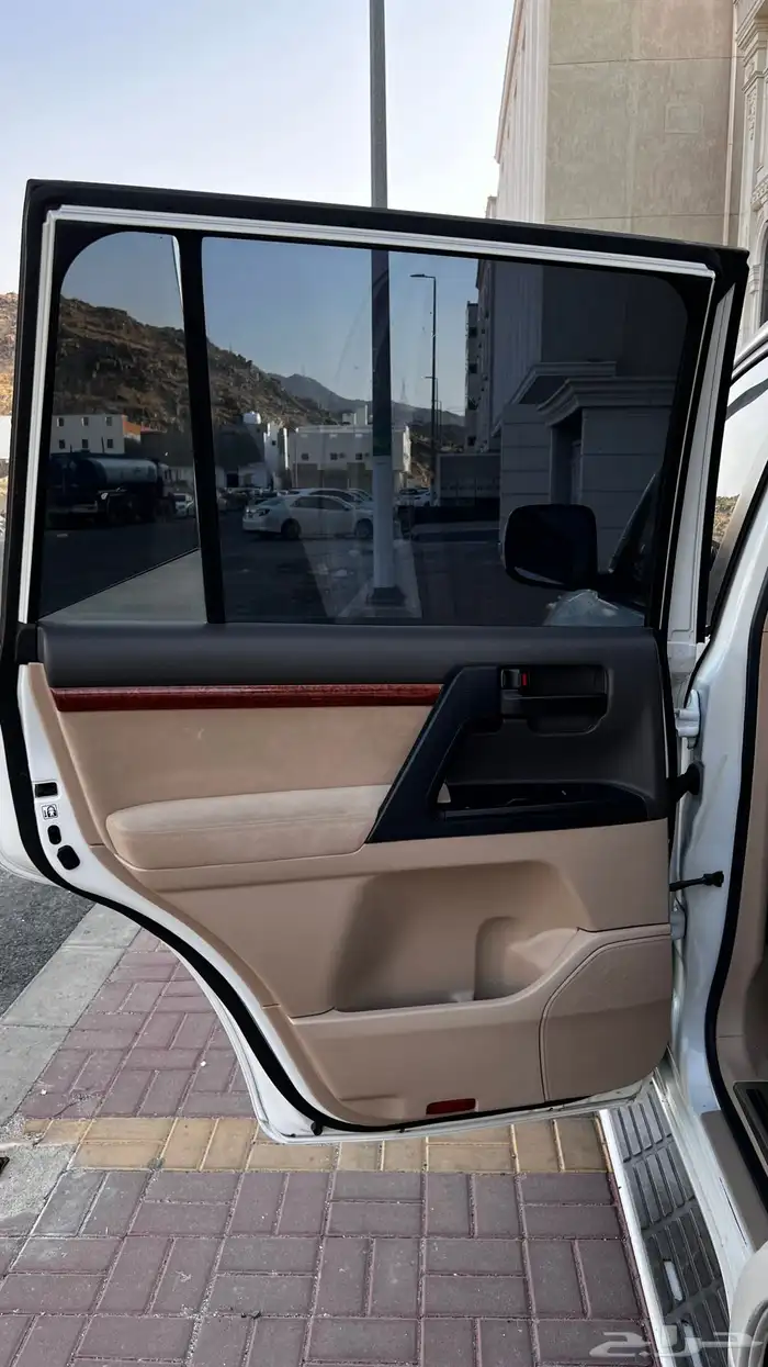 لاندكروزرGxr2013 18