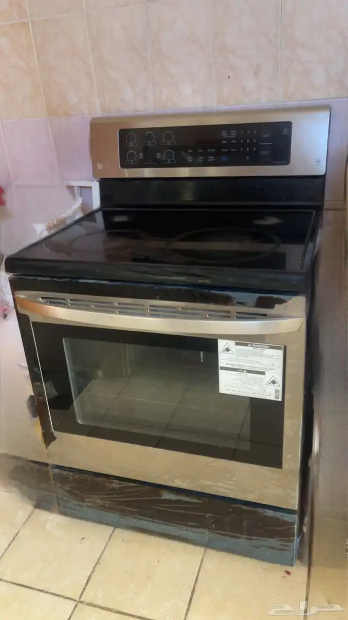 فرن كهربائي شبه جديد 0