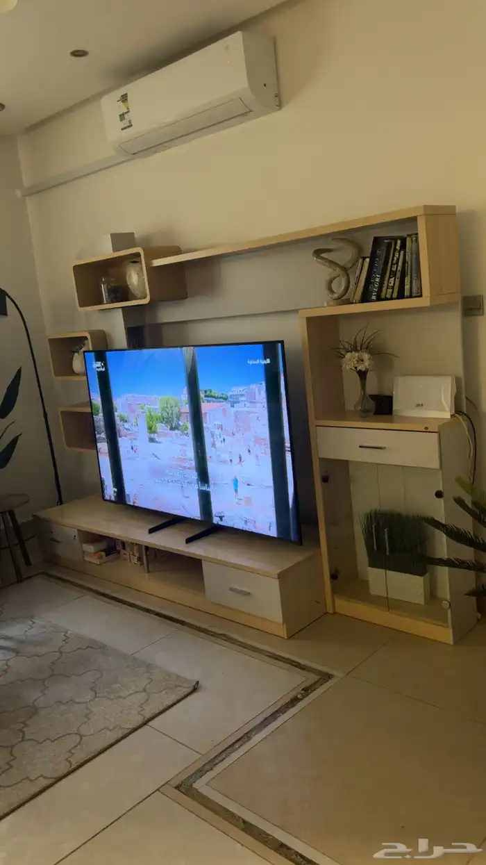 مكتبه من سيتي دبليو الحاله ممتازه 2