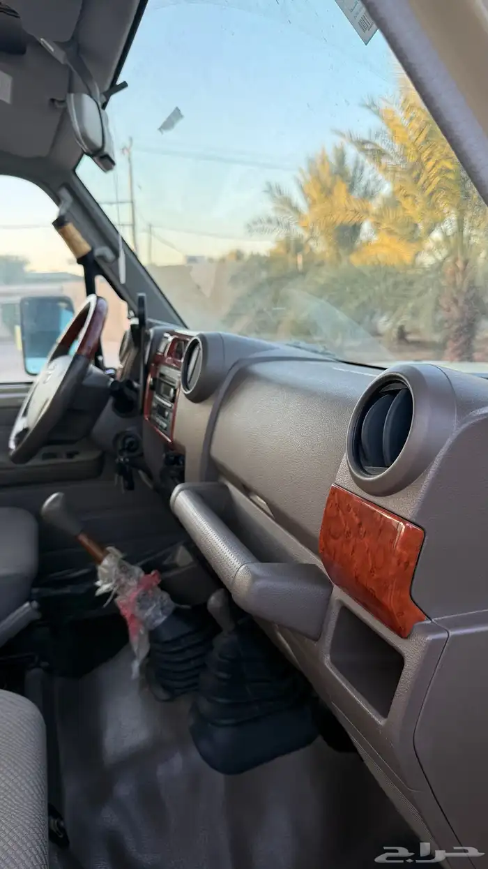 تيوتا ربع 2011 ستين عام بيج عداد 149 الف فقط مالك أول 47