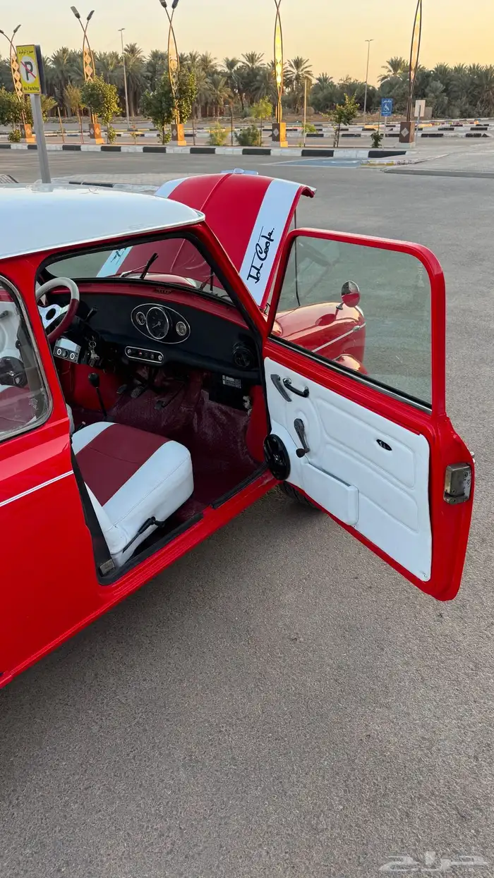 ميني كوبر كلاسيك أحمر مع لوحة مميزة 888 مجدده كامل 8