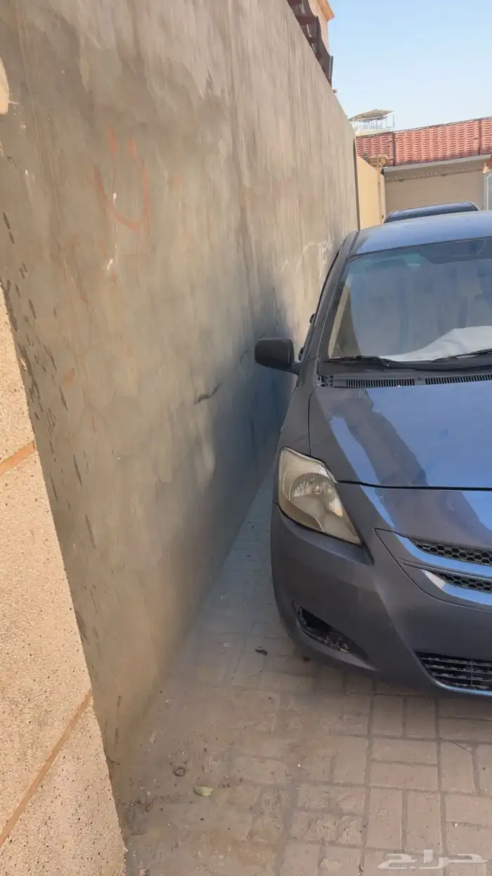 يارس موديل 2006 قير عادي التوصل على رقم 2