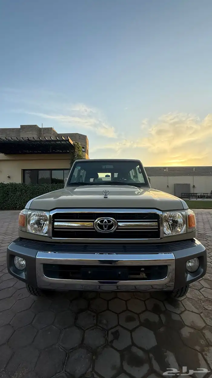 تيوتا ربع 2011 ستين عام بيج عداد 149 الف فقط مالك أول 33