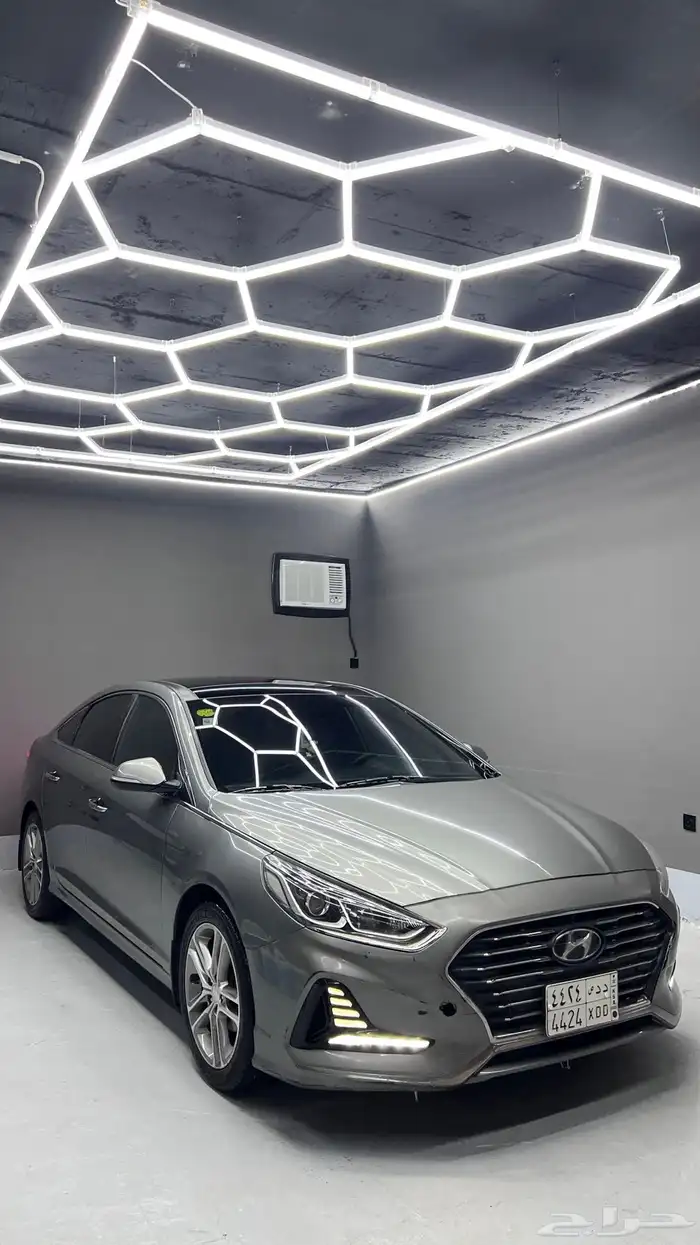 للبيع  هونداي سوناتا 2018   فئة كمفورت (تحت الفل وفوق النص) 24