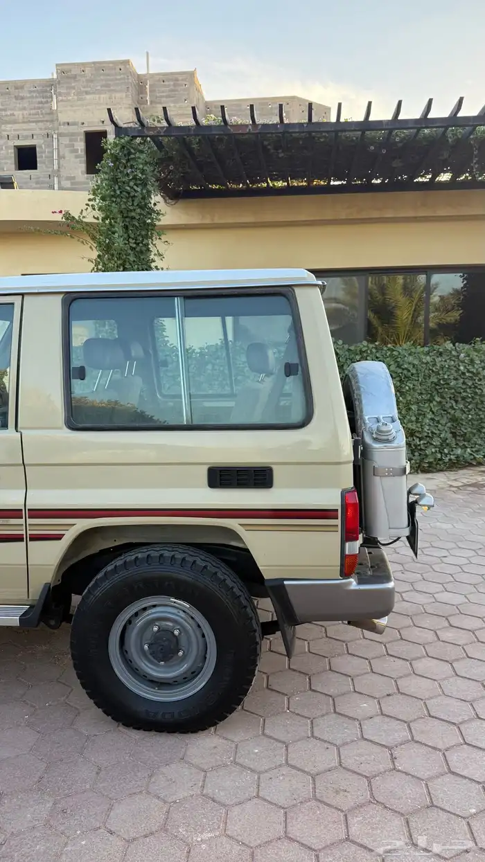 تيوتا ربع 2011 ستين عام بيج عداد 149 الف فقط مالك أول 10