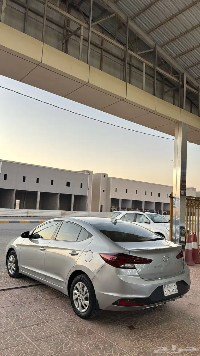 النترا 2020 سعودي 1600 سي سي 8