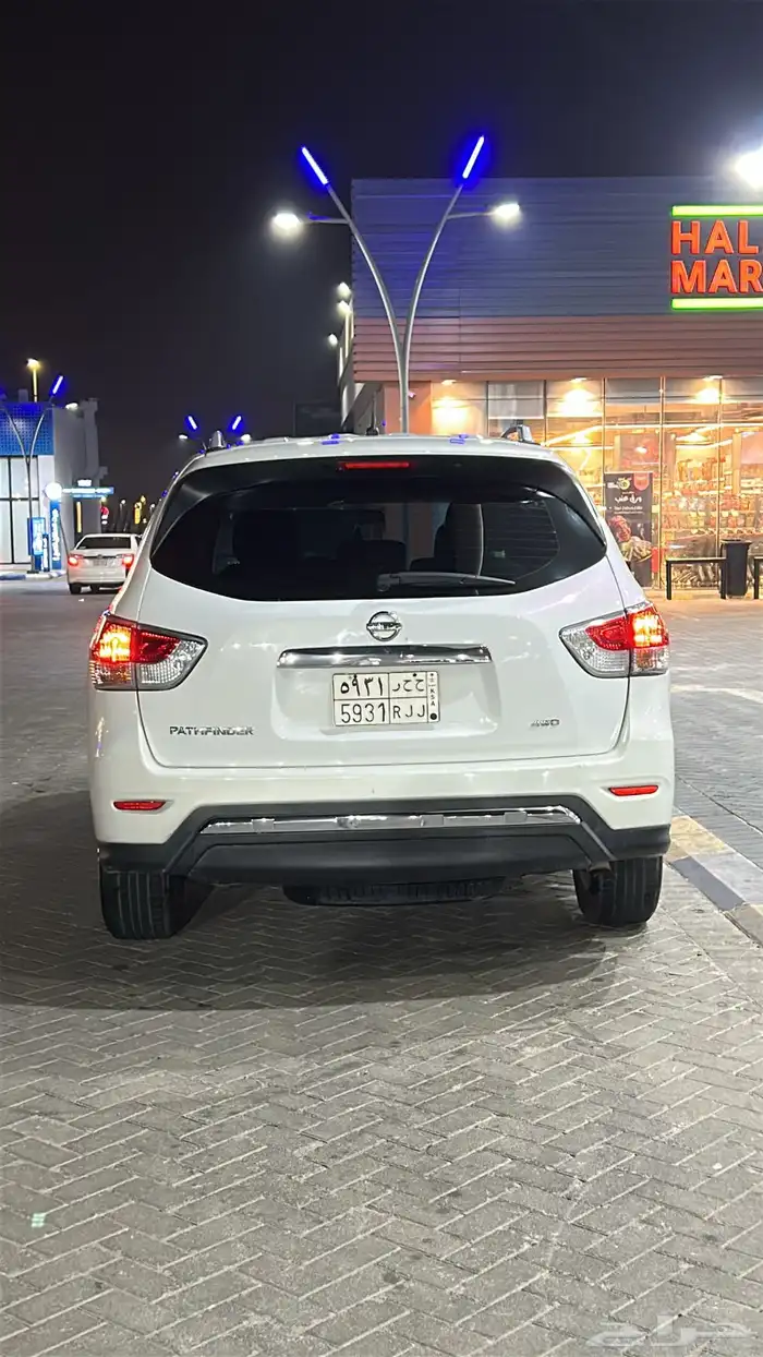 نيسان باثفندر 4