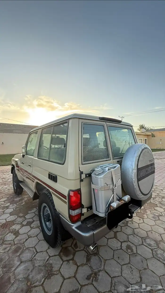 تيوتا ربع 2011 ستين عام بيج عداد 149 الف فقط مالك أول 17