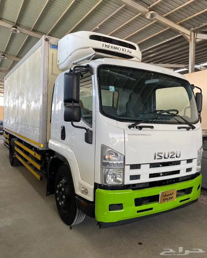 ايسوزو لوري 11طن ثلاجة 2016 2