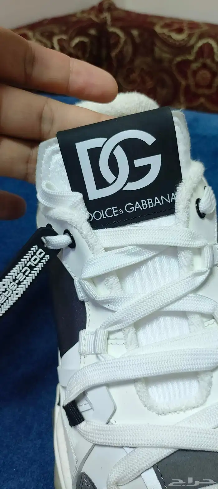 حذاءمار ات  ماتشوفون في الصورة 0