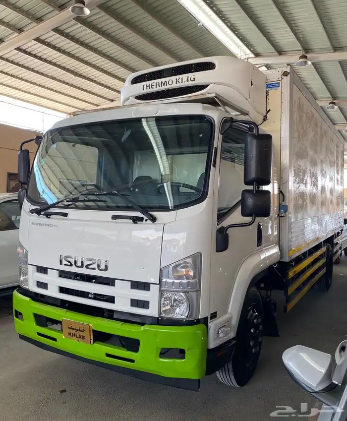 ايسوزو لوري 11طن ثلاجة 2016 1