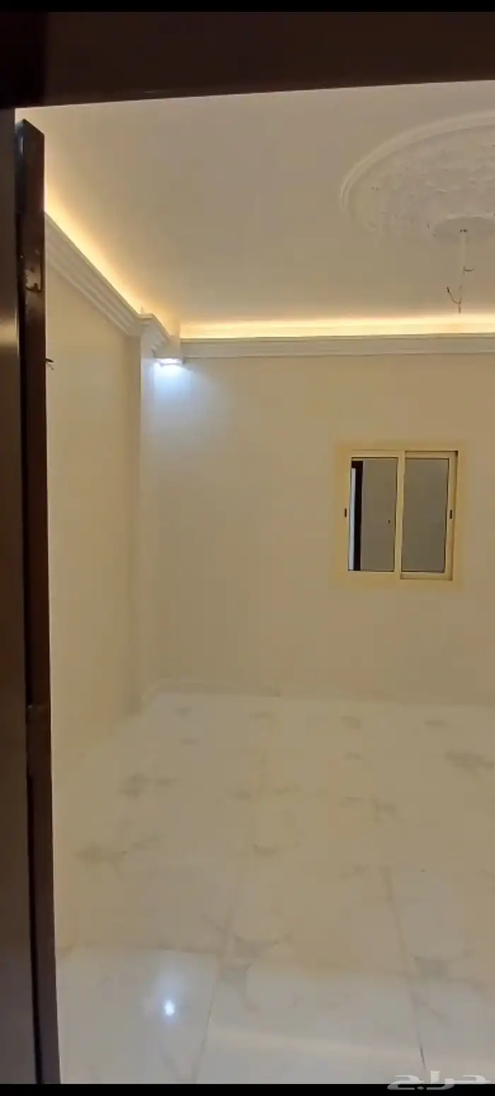 شقة 4 غرف نظيفة للإيجار بحي امتداد أم الجود 6