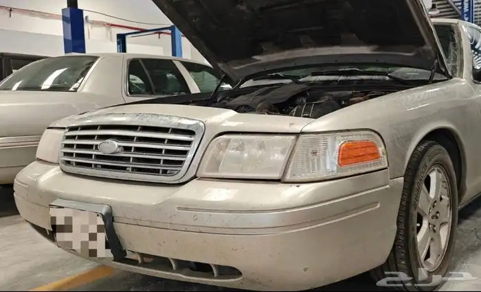 صدام أمامي أصلي فورد كراون فكتوريا 2011 0