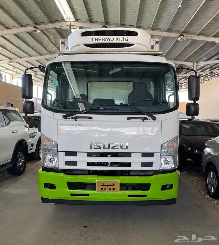 ايسوزو لوري 11طن ثلاجة 2016 0