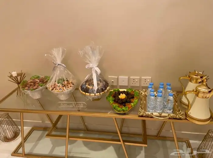 طاولة بوفيه او تلفاز 0