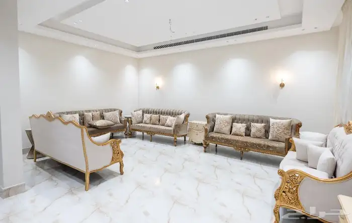 فيلا فاخر للبيع 9